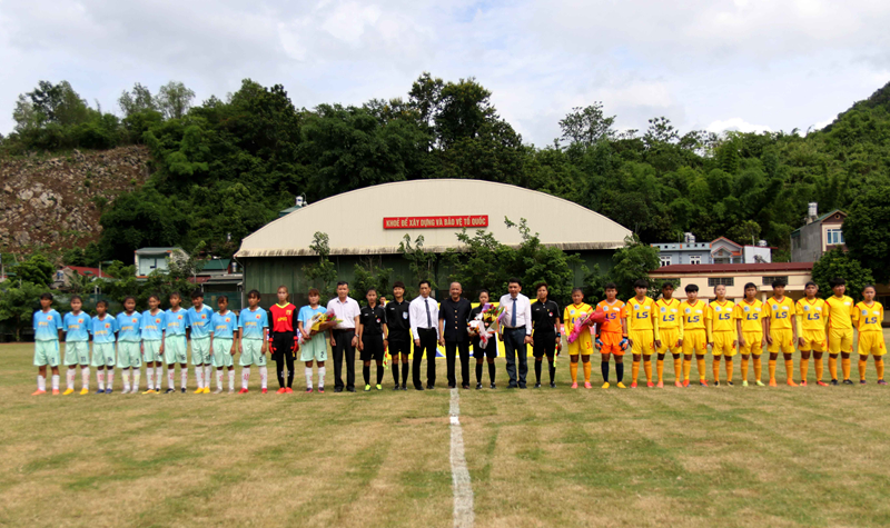 khai mac giai bong da nu vo dich u16 quoc gia 2019 hinh 1