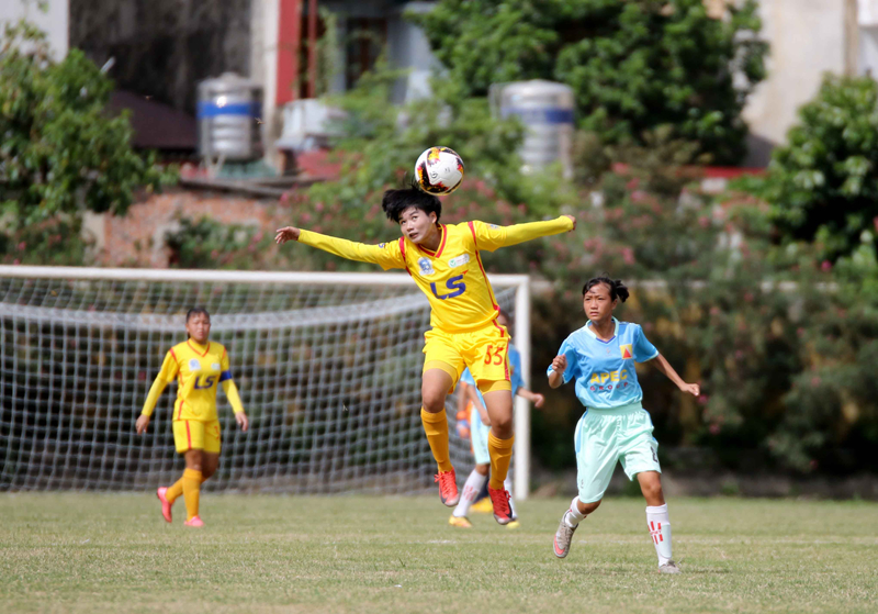 khai mac giai bong da nu vo dich u16 quoc gia 2019 hinh 4