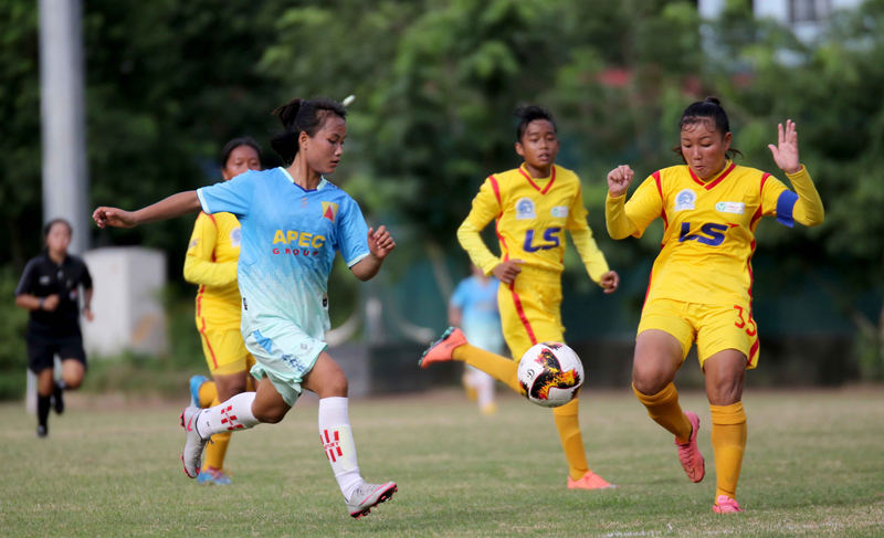 khai mac giai bong da nu vo dich u16 quoc gia 2019 hinh 8