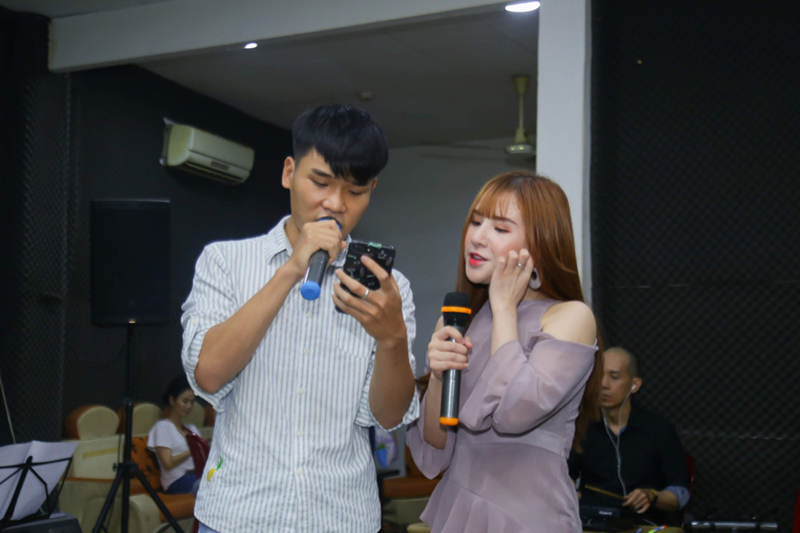quang le, phuong my chi miet mai tap luyen cho "hat tren que huong 7" hinh 14