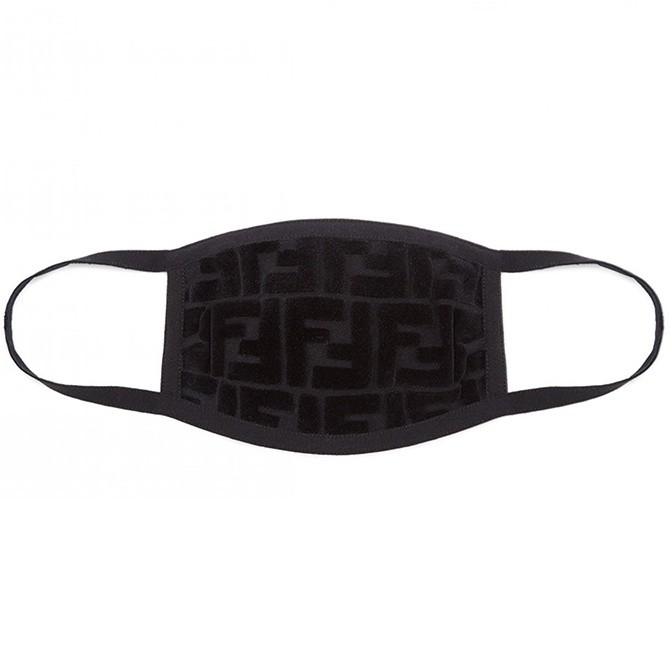 gucci, fendi ban khau trang doc la, gia vai trieu dong van chay hang hinh 2