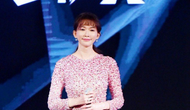 chuyen showbiz: dong nhi lo than hinh map map khi mang thai 6 thang hinh 9