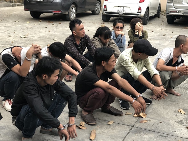 bat 10 con nghien tieu thu xe gian vung giap ranh hinh 1