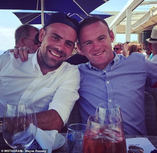 darron gibson va bi kich cua than dong duoc xem la "paul scholes de nhi" hinh 4