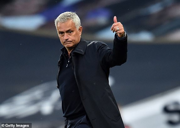 truc tiep tottenham vs mu vong 30 ngoai hang anh 2019/2020 hinh 2