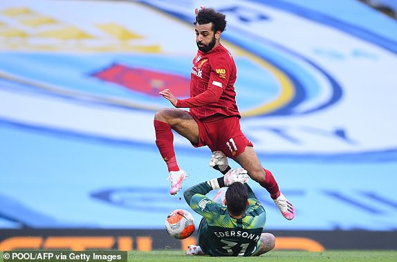 tuong thuat man city vs liverpool vong 32 ngoai hang anh 2019/2020 hinh 9