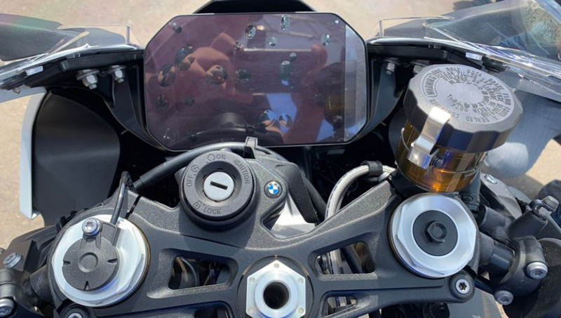 ro ri hinh anh ban phac thao chiec bmw s1000rr supercharged hinh 13