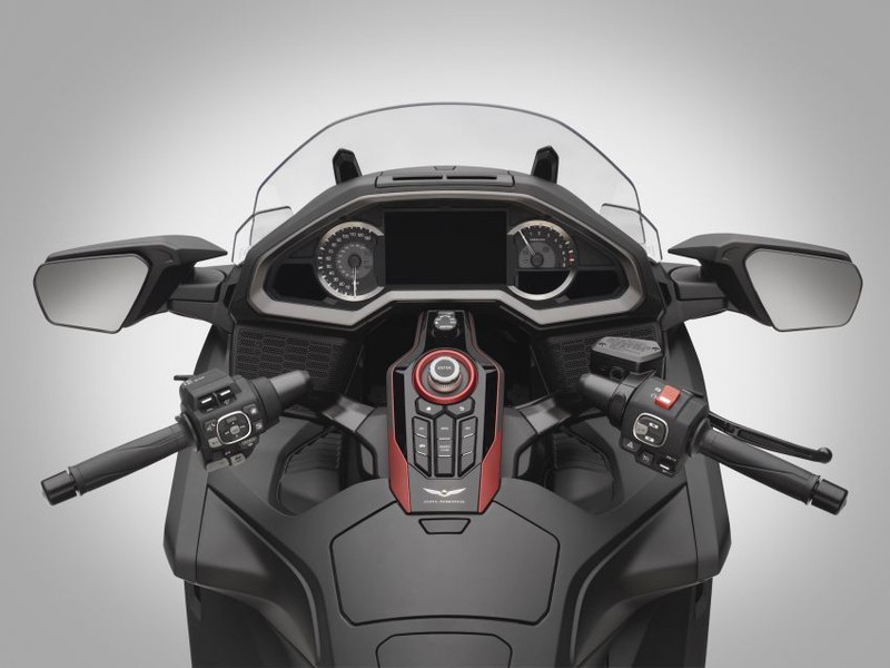 honda gold wing duoc trang bi ket noi android auto hinh 7