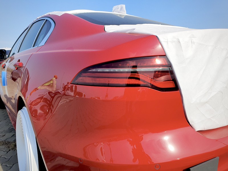 kham pha jaguar xe moi sap duoc ra mat hinh 9