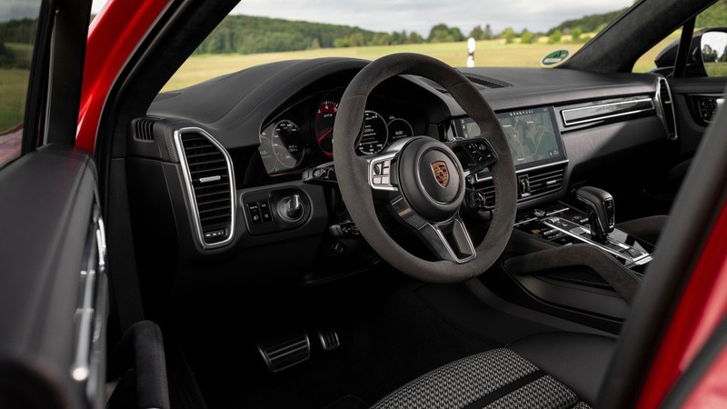 porsche da tao ra am thanh cua cayenne gts coupe nhu the nao? hinh 5