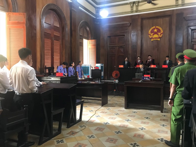 bi cao tran phuong binh thua nhan trach nhiem, xin loi cap duoi hinh 2