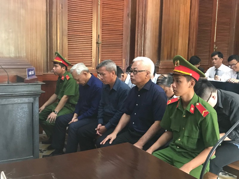 bi cao tran phuong binh thua nhan trach nhiem, xin loi cap duoi hinh 1