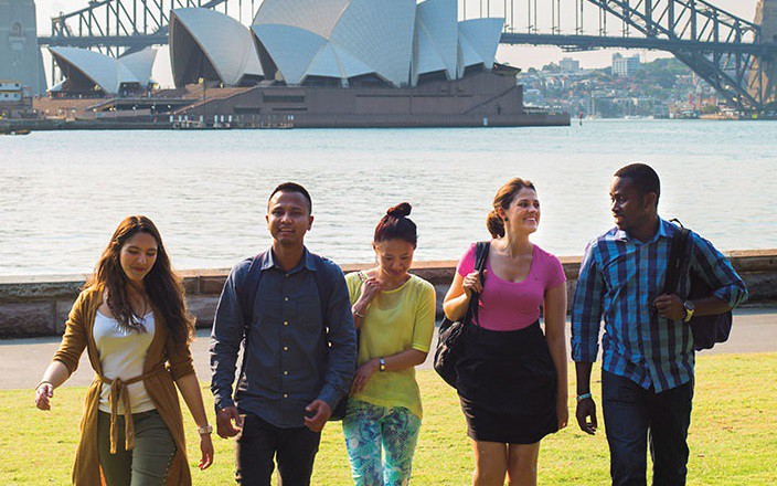 cac thanh pho lon keu goi australia cho phep sinh vien quoc te quay tro lai hinh 1