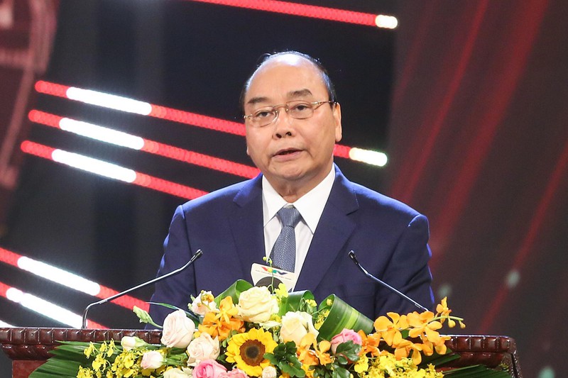 bao chi can la vu khi sac ben chong lai cac the luc thu dich hinh 1