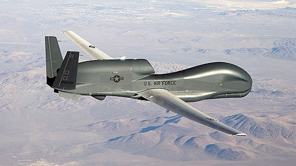 ‘ac dieu’ rq-4 global hawk cua my bat ngo xuat hien ngoai khoi crimea hinh 1