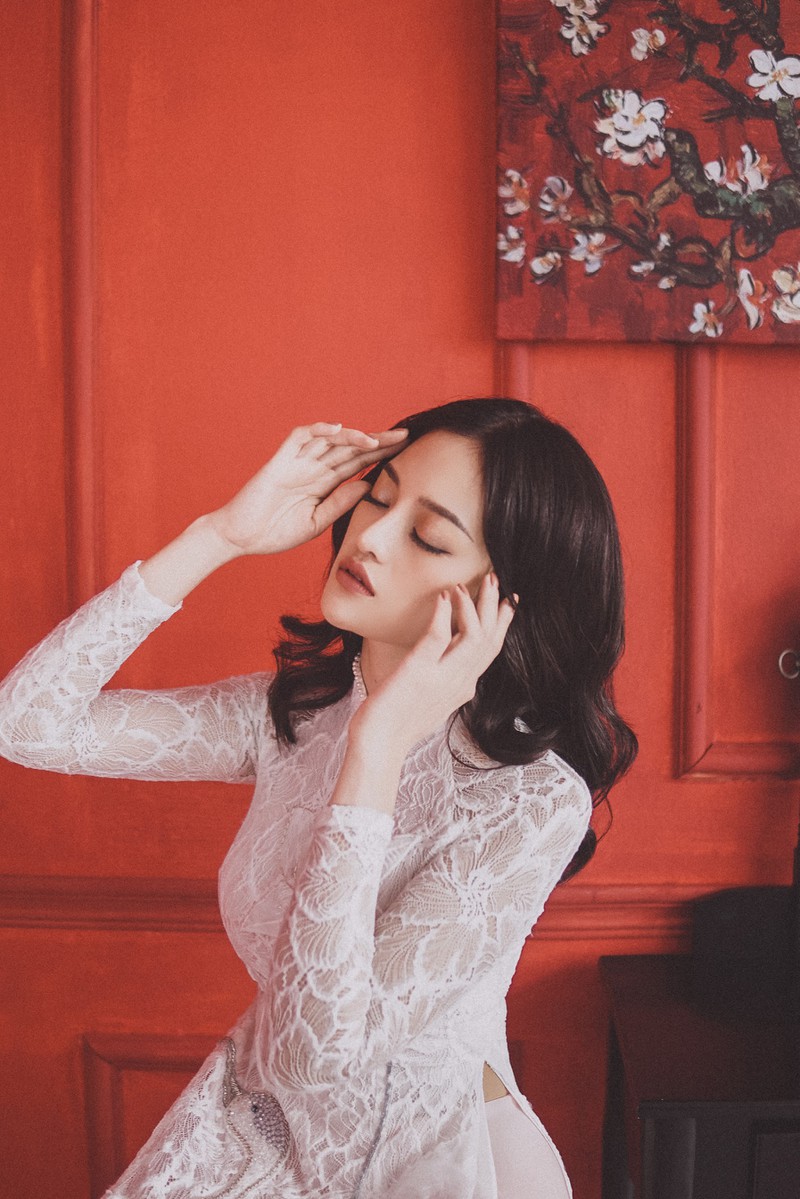 thuy anh dep diu dang, nu tinh khi dien ao dai don tet  hinh 7