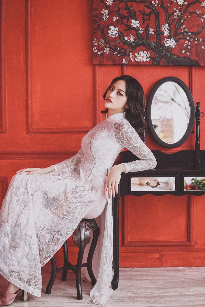 thuy anh dep diu dang, nu tinh khi dien ao dai don tet  hinh 12