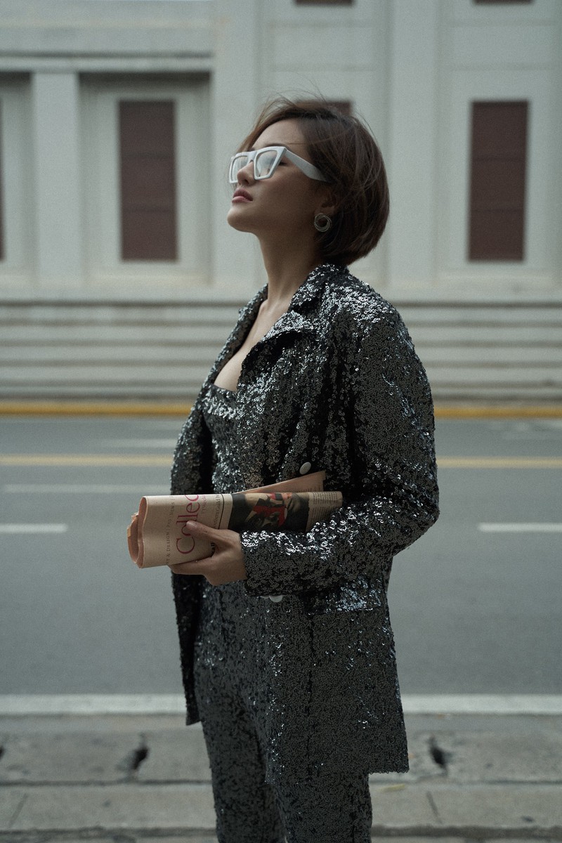 thuy anh "gai gia lam chieu" xuong pho mua thu voi phong cach ca tinh hinh 3