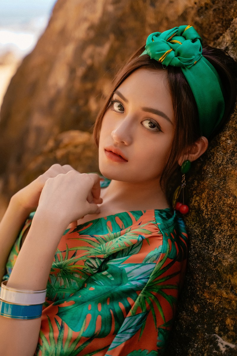thuy anh ke chuyen bi keo le duoi cat nong, nhay song luc 4h sang hinh 3