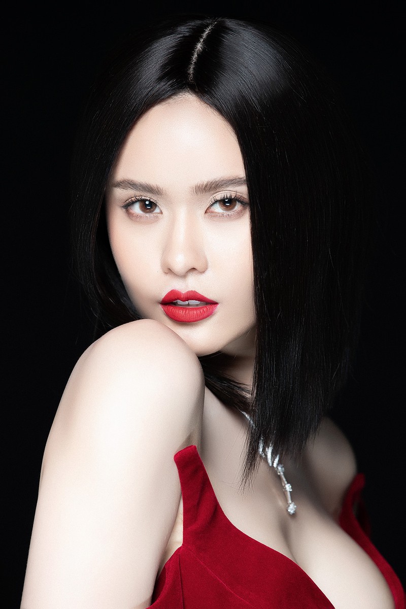 sau on ao cau hon, truong quynh anh tung bo anh nong bong, quyen ru hinh 10