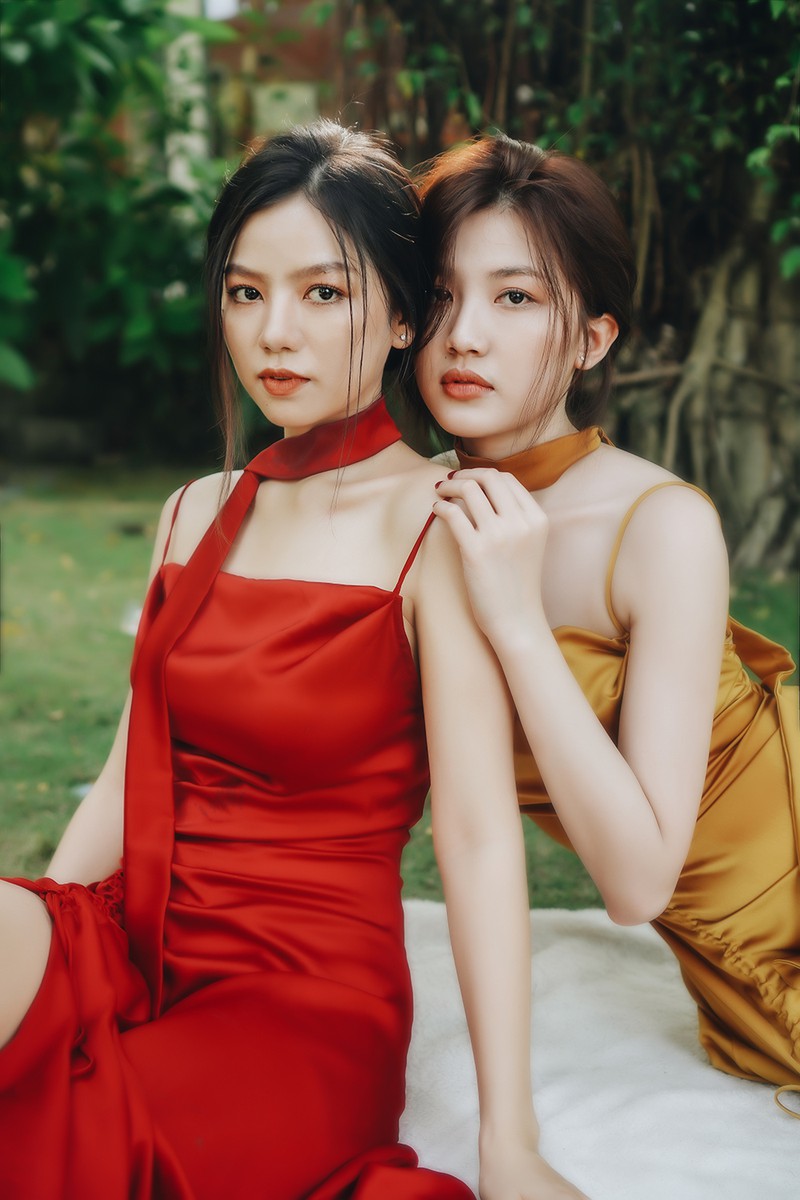 luong thanh va ha anh khoe vai tran non na trong bo anh moi hinh 10