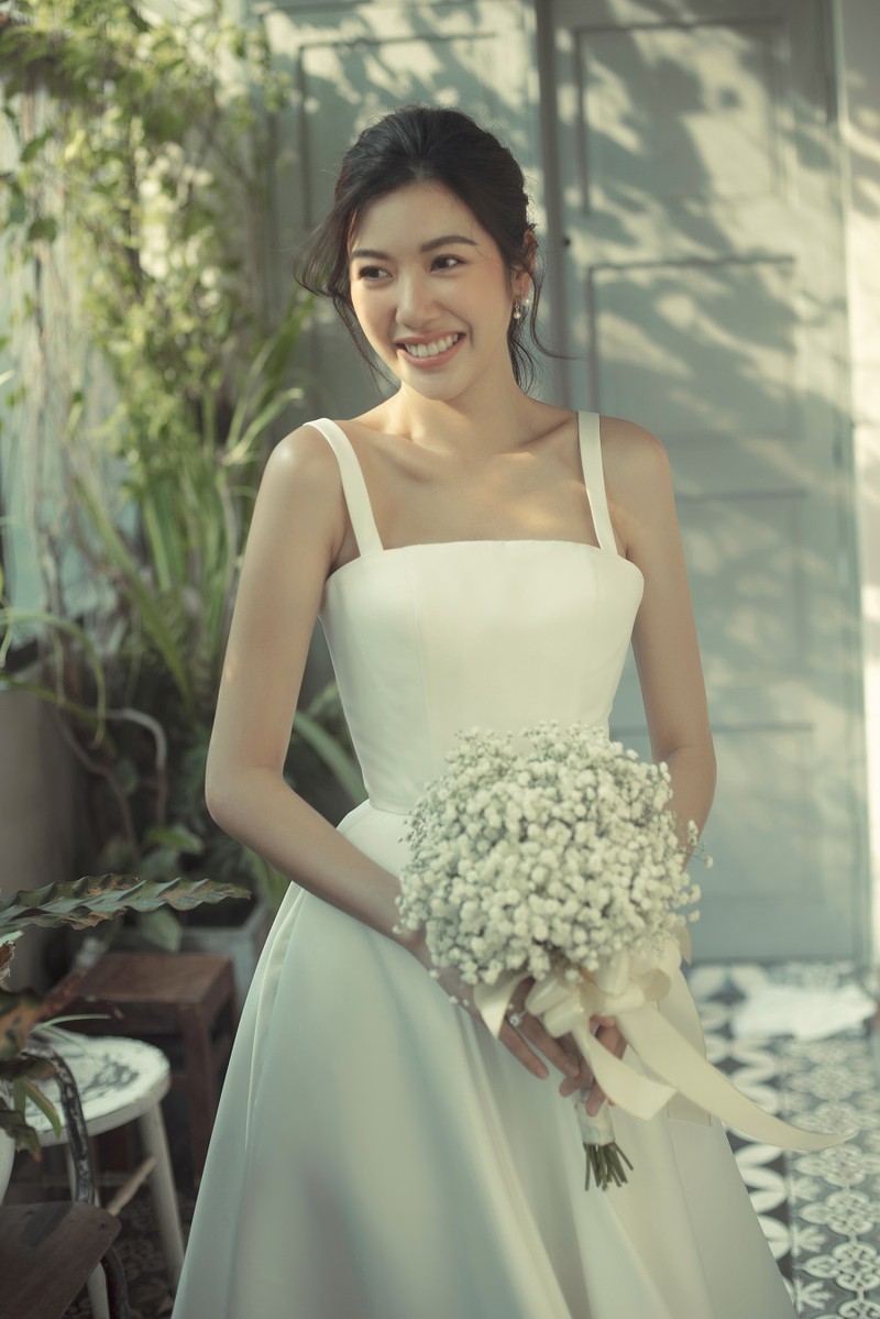 anh cuoi ngot ngao cua a hau thuy van va ban trai dai gia hinh 4