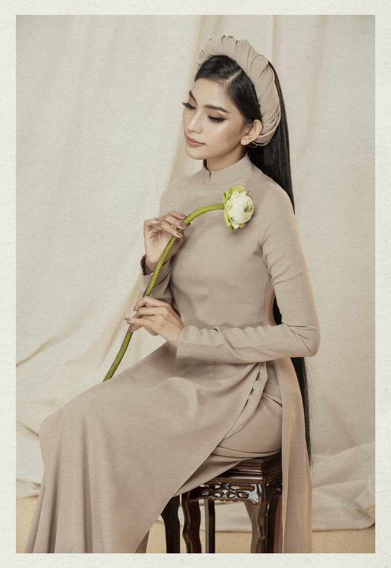 truong thi may cung em gai hoa thieu nu viet xua trong bo anh ao dai hinh 3