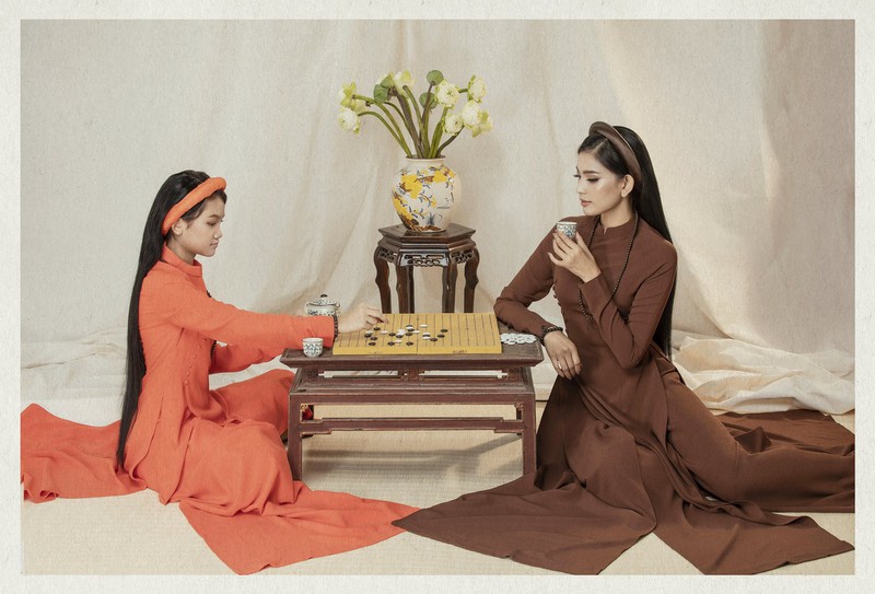truong thi may cung em gai hoa thieu nu viet xua trong bo anh ao dai hinh 8