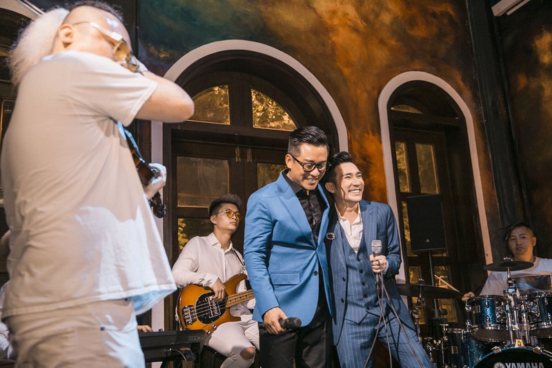 tuan hung - quang ha lam show khong khan gia giua mua covid-19 hinh 3