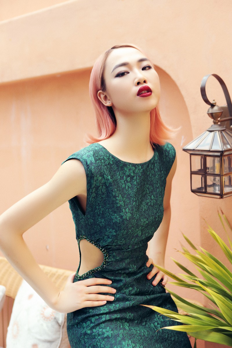 cac mau vay du tiec voi nhung duong cut-out tao bao danh cho mua he hinh 12