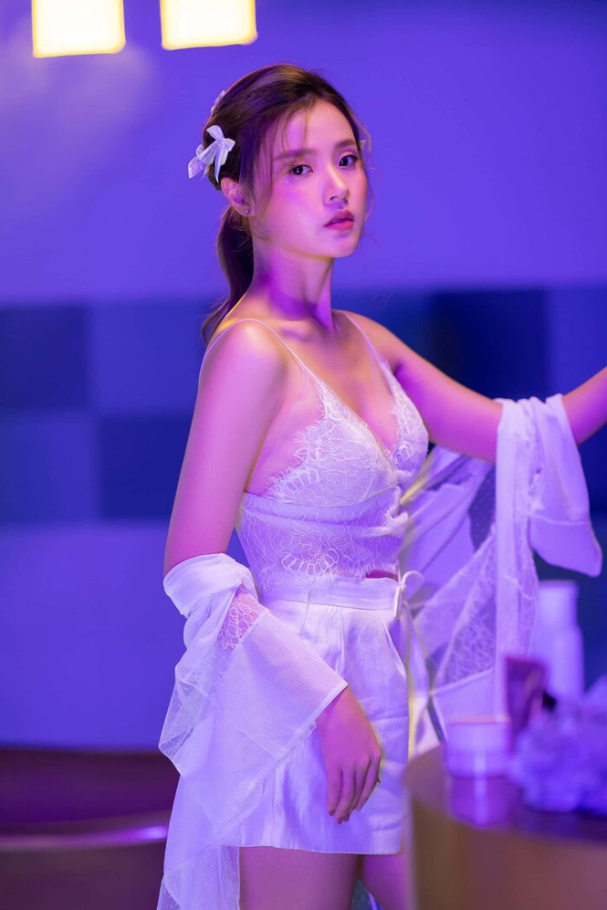 chuyen showbiz: midu hoan ke hoach kiem chong vi covid-19 hinh 1