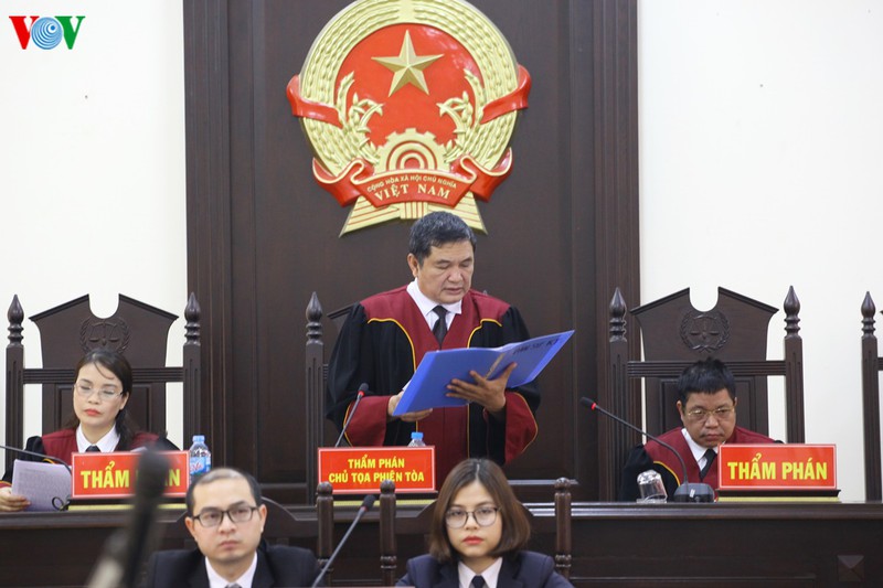 toa tuyen y an voi phan sao nam, giam hinh phat cho 13 bi cao hinh 2