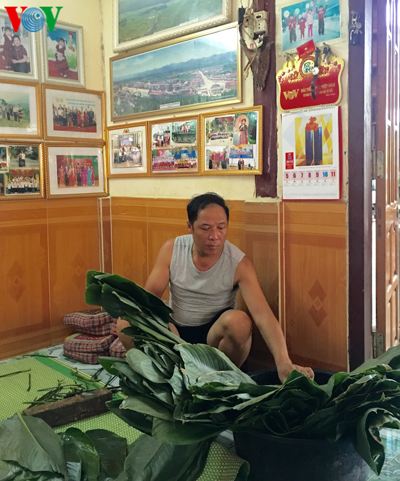 "banh it" trong ngay tet "xip xi" cua nguoi thai trang tay bac hinh 7