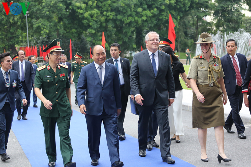 thu tuong australia tham benh vien da chien cap 2 cua viet nam hinh 3