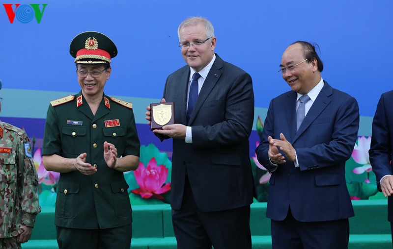 thu tuong australia tham benh vien da chien cap 2 cua viet nam hinh 8