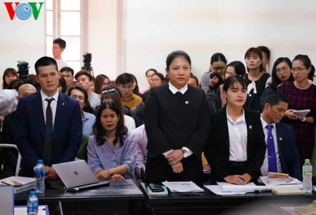 xu phuc tham vu kien giua dao dien viet tu va cong ty tuan chau hinh 1