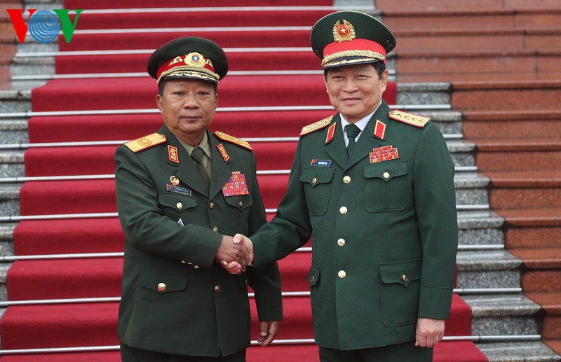 bo truong ngo xuan lich don bo truong quoc phong lao va campuchia hinh 6