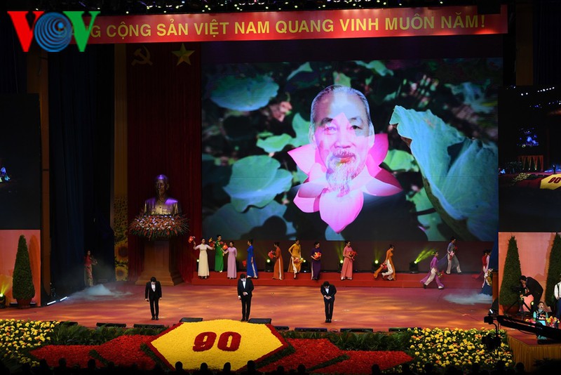 anh: toan canh le ky niem cap quoc gia 90 nam ngay thanh lap dang  hinh 7