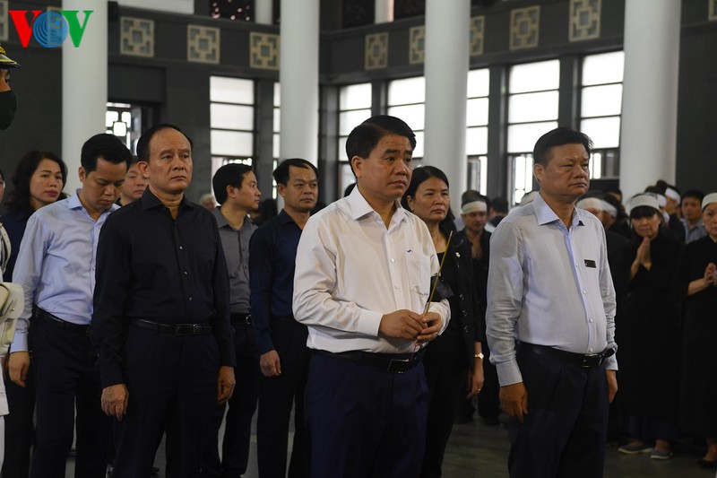 lanh dao dang, nha nuoc vieng va tien biet ong nguyen dinh huong hinh 13