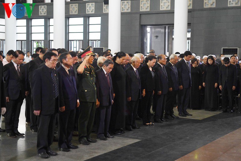 thu tuong, chu tich qh cung lanh dao dang, nha nuoc du le tang ong vu mao hinh 12