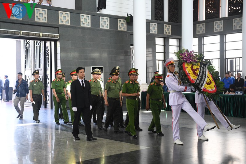 thu tuong, chu tich qh cung lanh dao dang, nha nuoc du le tang ong vu mao hinh 14