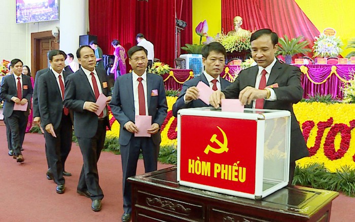 quy trinh 5 buoc lua chon nhan su truoc dai hoi 13: sang loc nguoi tai duc hinh 1
