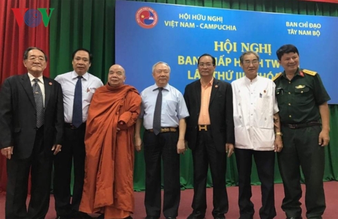 cong cuoc tai thiet campuchia: chuyen cua nhung nguoi lam nen lich su hinh 1