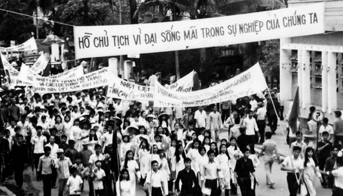 Không một khí giới nào ngăn cản được quyết tâm kháng chiến của nhân dân Nam Bộ. Nguồn: Internet