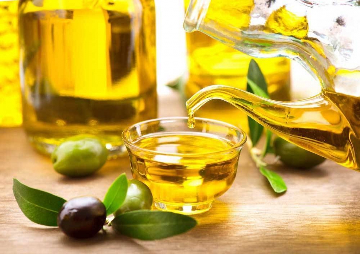 Dầu thực vật được nhiều người lựa chọn vì tiện lợi, dễ sử dụng