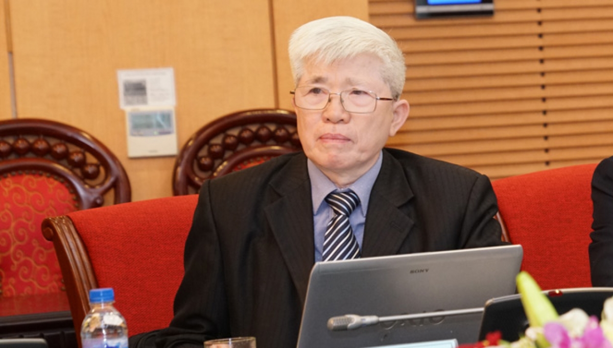 GS.TS Nguyễn Đình Cử, nguyên Viện trưởng Viện Dân số và Các vấn đề xã hội, trường
Đại học Kinh tế quốc dân