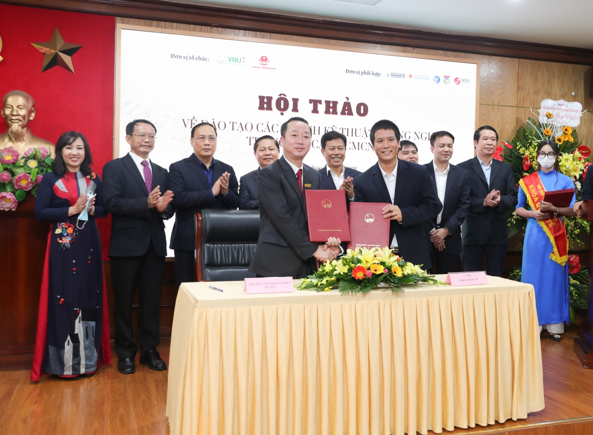 Ký kết hợp tác giữa Khoa Quốc tế với trường CĐ Cơ điện Hà Nội 