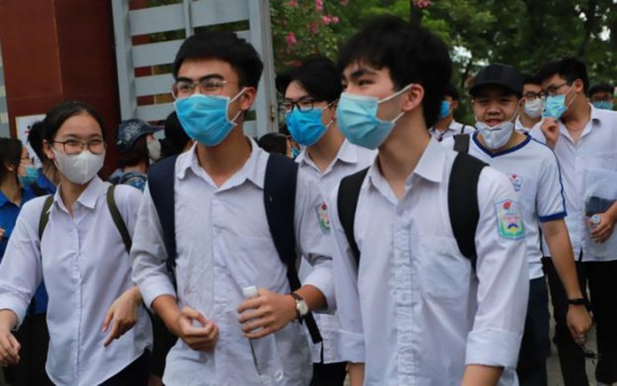 Từ ngày 06/12, Hà Nội cho phép những trường học, khu vực nào đủ điểu kiện đón học sinh
THPT đi học trở lại. (Ảnh: Minh họa)