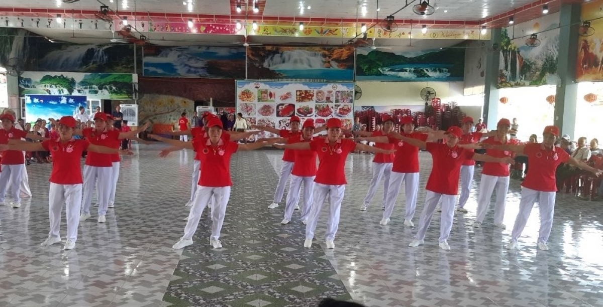 Bài dưỡng sinh của người cao tuổi huyện Krông Pa, tỉnh Gia Lai