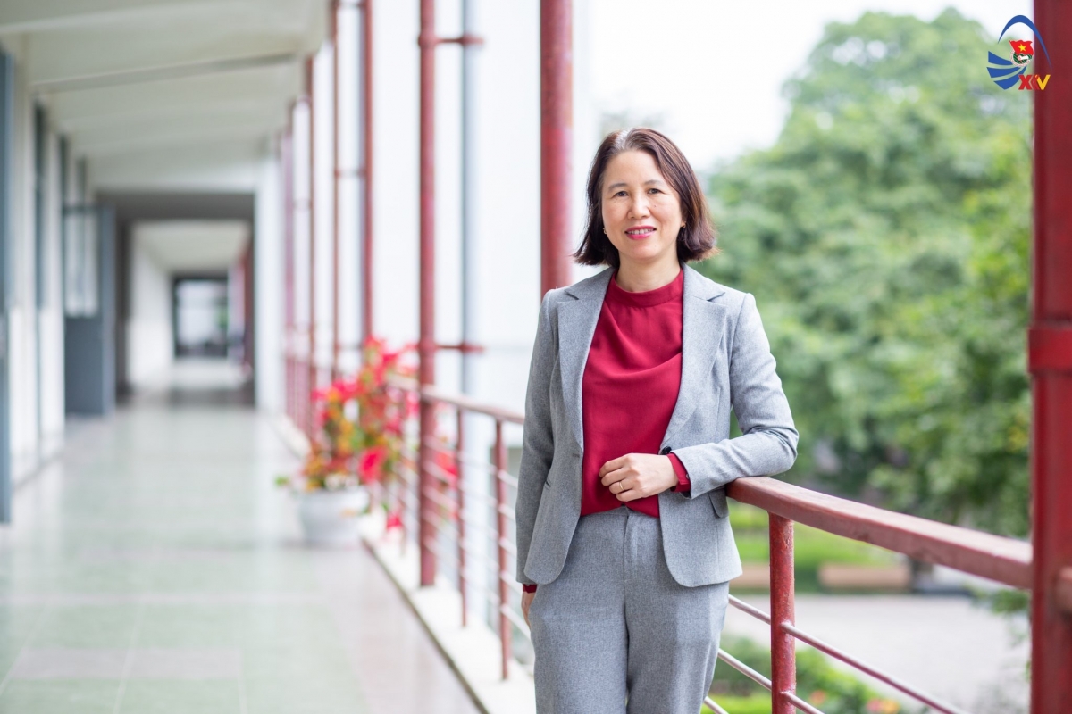 GS.TS Lê Minh Thắng - giảng viên Viện Hóa học, Chi hội trưởng Hội nữ trí thức trường Đại học Bách Khoa Hà Nội 
